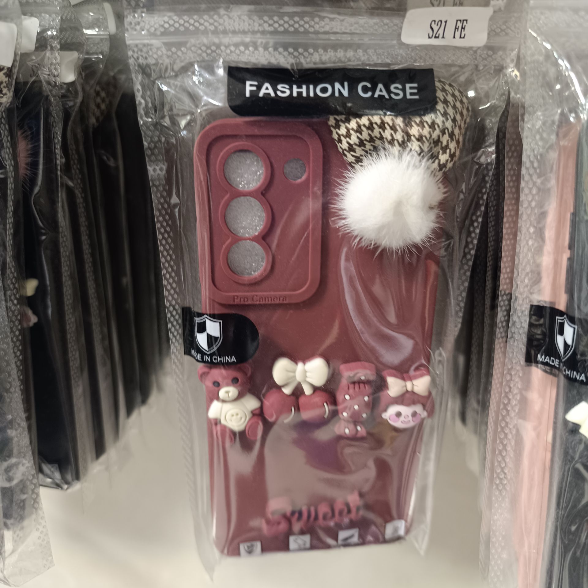 قاب عروسکی مدل S21 FE